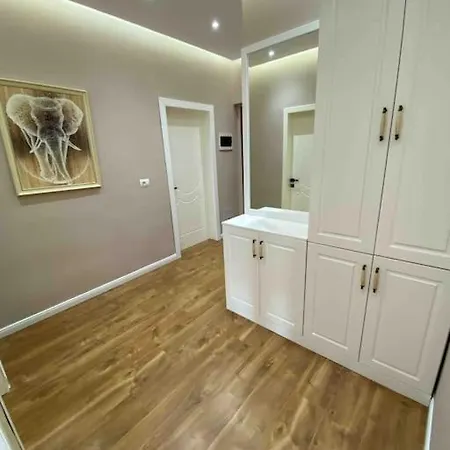 Appartement Teo's -1 Tirana